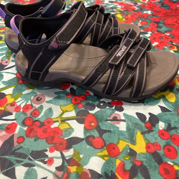 Teva Tirra Hiking Sandal size 7 EUC - Picture 1 of 8